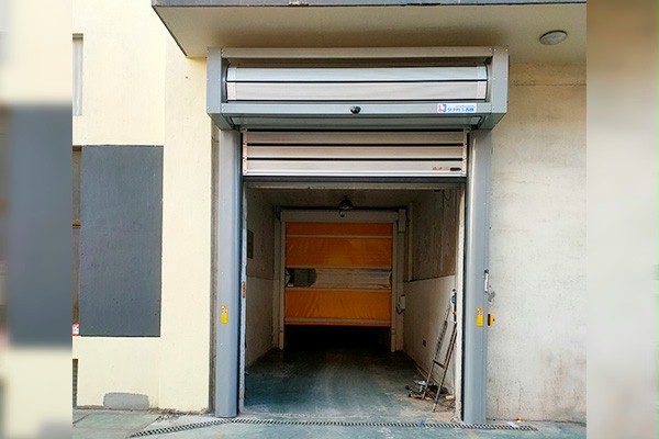 塑料制品厂房通道外部硬质快速门