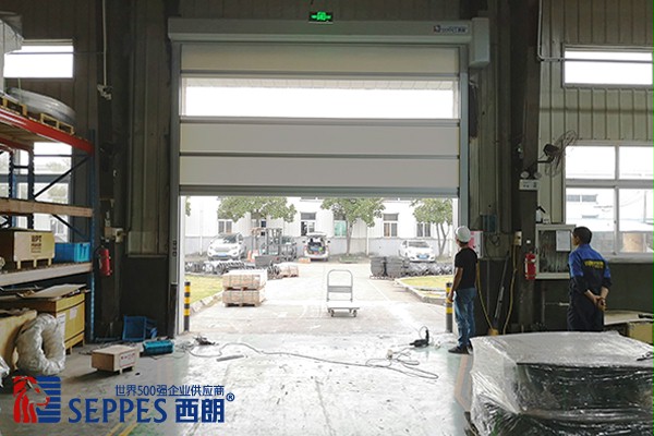 西朗品牌工业快速卷帘门1