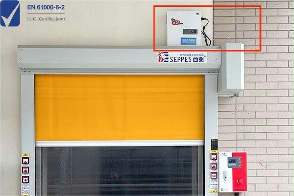 快速卷帘门加储备电源