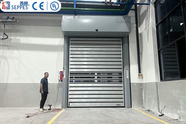 安吉富和家具有限公司安装硬质快速门